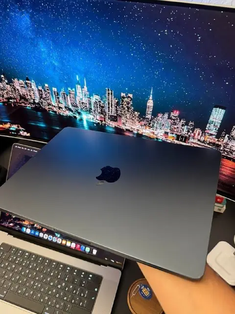 MacBook Air M2 (8/256GB) — Батуми — 1 900 ₾
