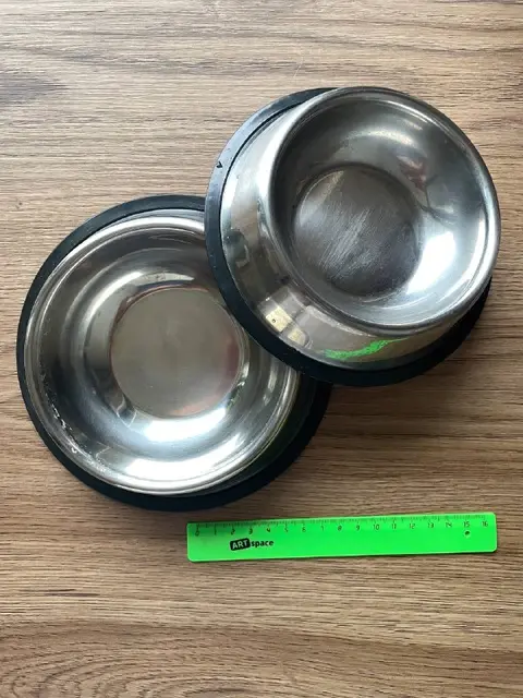 Металлические миски для питомца — Батуми — 10 ₾