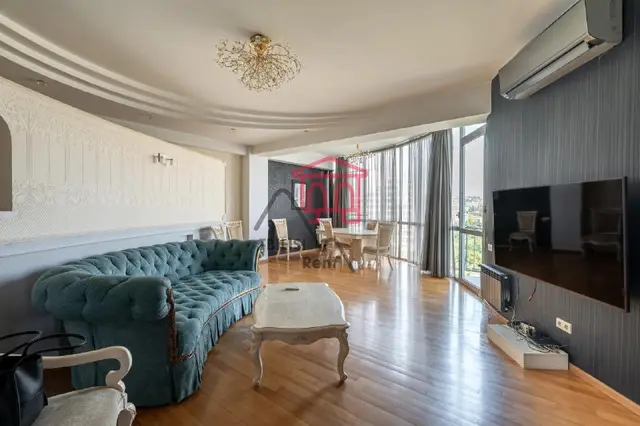 Сдается просторная квартира — Tbilisi — 1,600 $