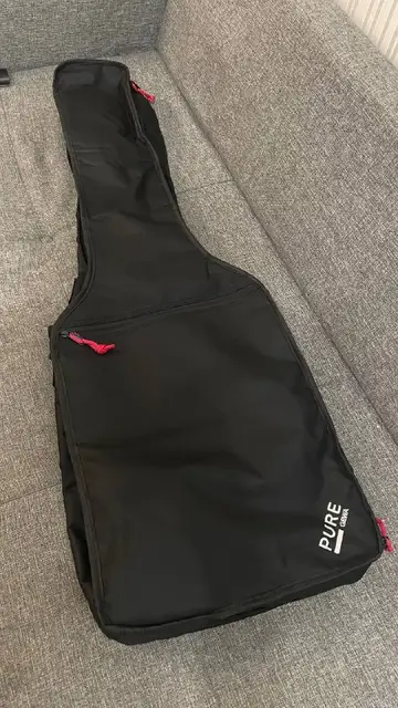 Новый чехол для гитары — Батуми — 30 ₾