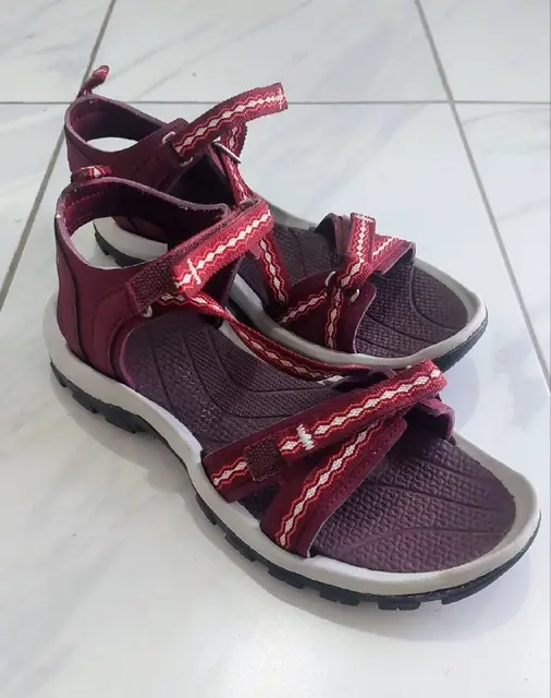 Сандалии женские Quecha — Istanbul — 300 ₺