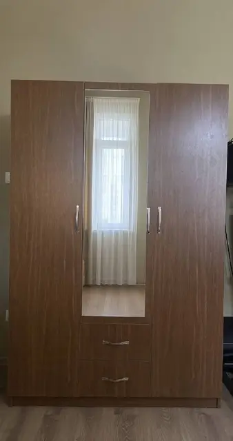 Шкаф — Батуми — 200 ₾