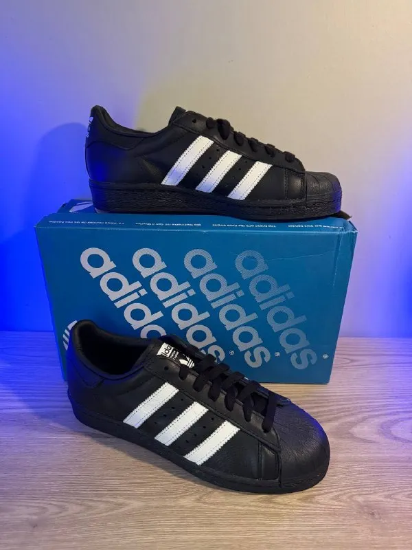 Adidas Superstar 82