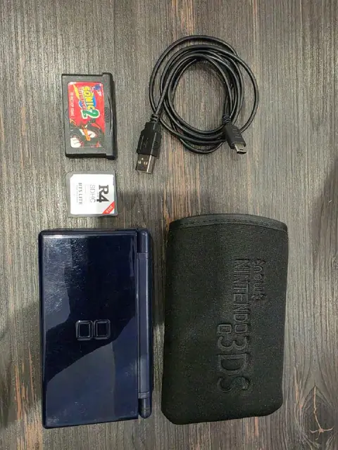 Прошитая ретро-консоль nintendo ds lite — Тбилиси — 350 ₾