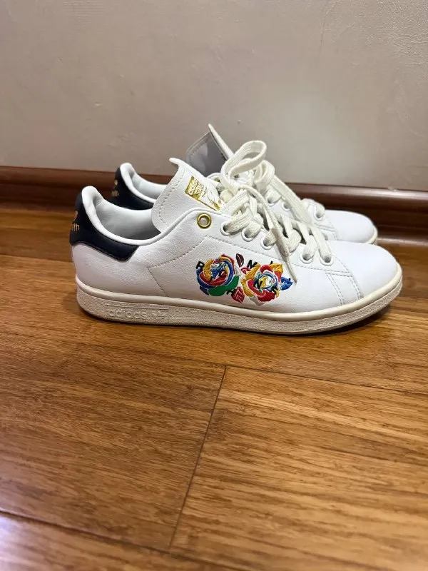 Adidas Stan Smith US 7 женские