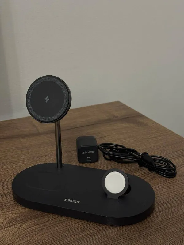 Anker 3-in-1 Wireless Charging Station