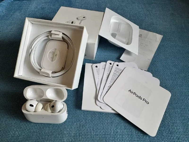 AirPods Pro 2, USB-C (Type-C)