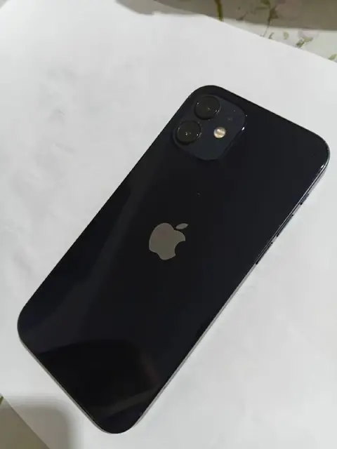 Айфон 12 — Batumi — 400 ₾