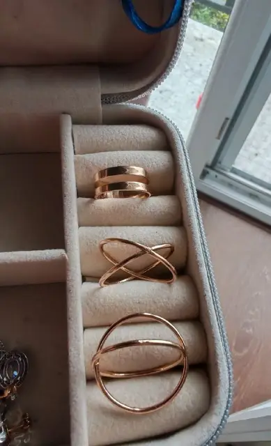 Колечки бижутерия — Батуми — 50 ₾