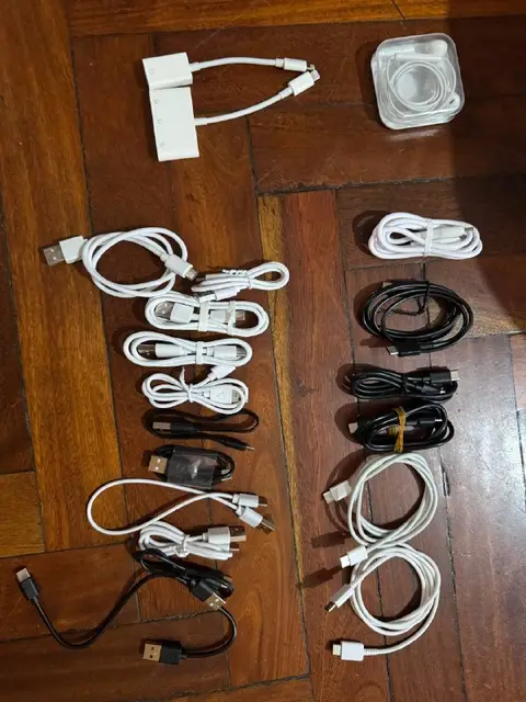 Переходник Lightning → 2 lightning, наушники круглый вход — Батуми — 10 ₾