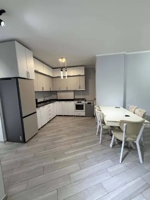 Квартира 86 м² на Ангиса 41 — Batumi — 1,000 $