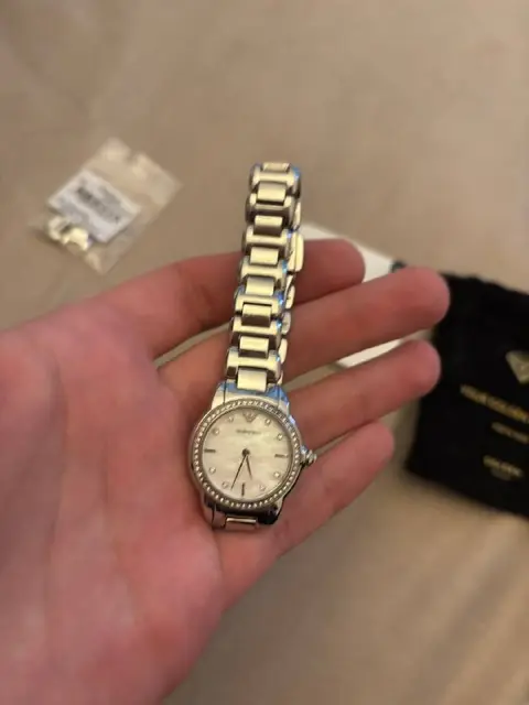 Оригинальные женские часы Armani — Батуми — 60 ₾