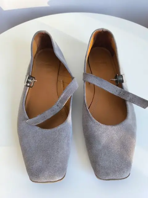 Серые замшевые туфли-балетки Bata — Batumi — 40 ₾