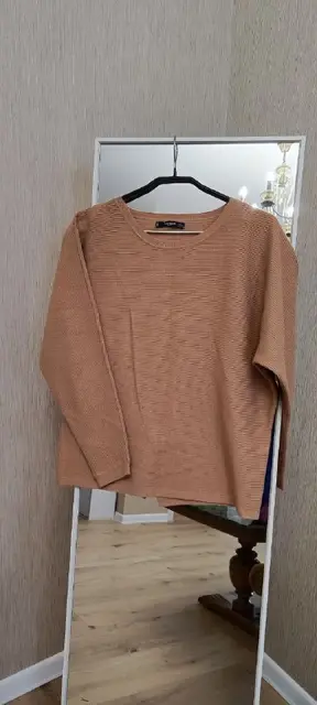 Свитер свободный MANGO — Tbilisi — 20 ₾