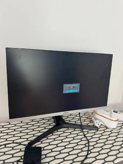 24-дюймовый монитор Samsung — Antalya — 2,500 ₺