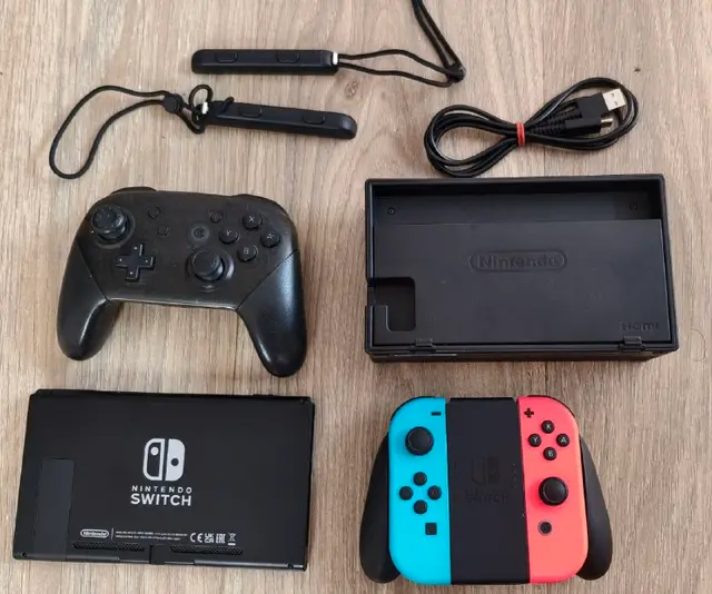 Японская версия оригинальной Nintendo Switch — Batumi — 480 ₾