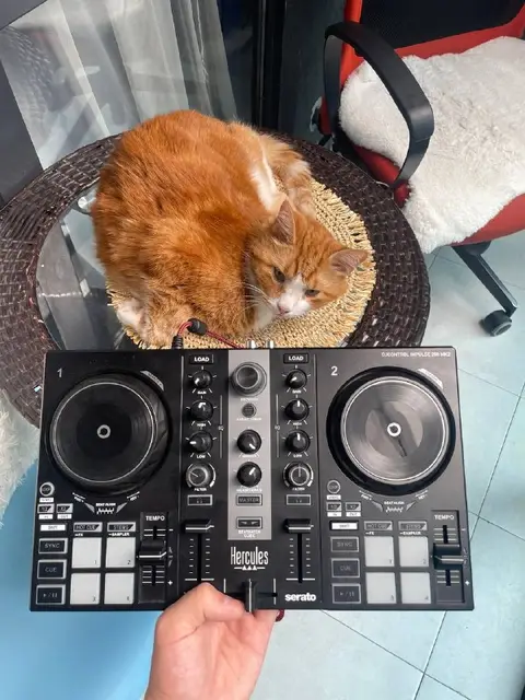 Контроллер Hercules DJControl Inpulse 200 MK2 — Batumi — 250 ₾