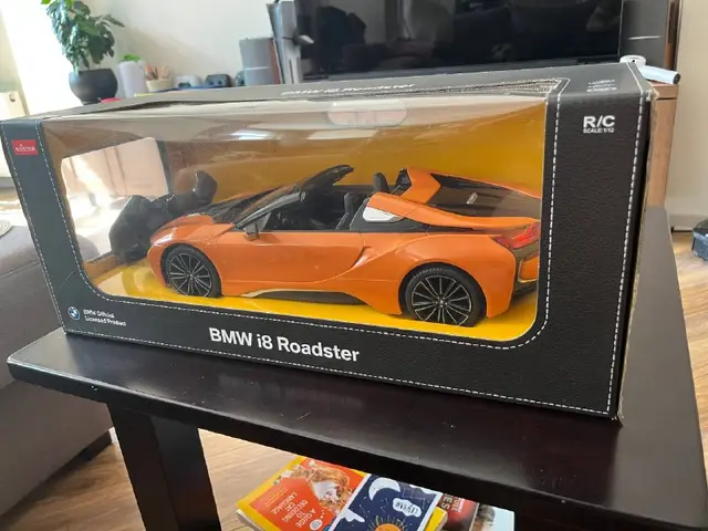 Бмв i8 roadster на пульт управлении — Тбилиси — 40 ₾