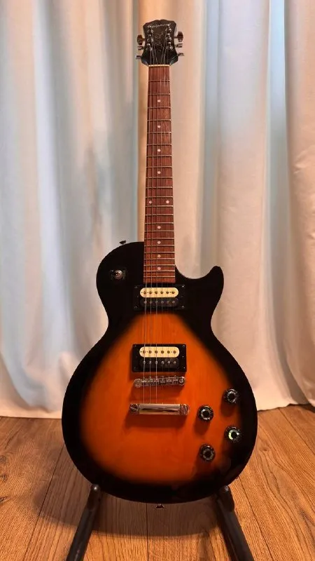 EPIPHONE LES PAUL STUDIO E1