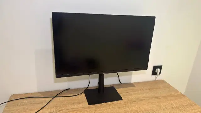 Монитор Samsung ViewFinity S8 27» 4K UHD IPS — Тбилиси — 650 ₾