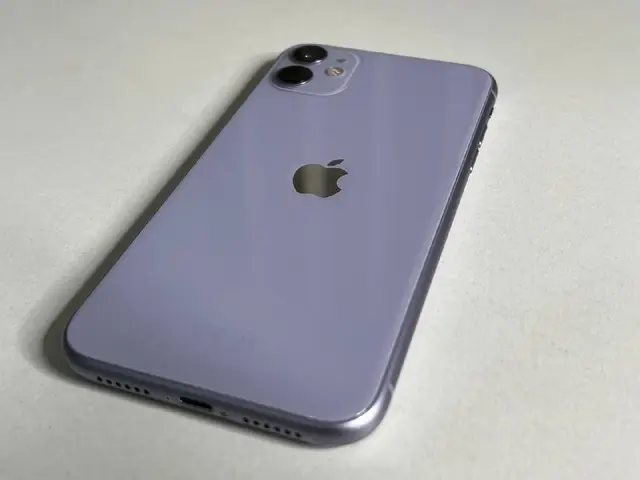 IPhone 11 (64GB) Purple — Батуми — 350 ₾