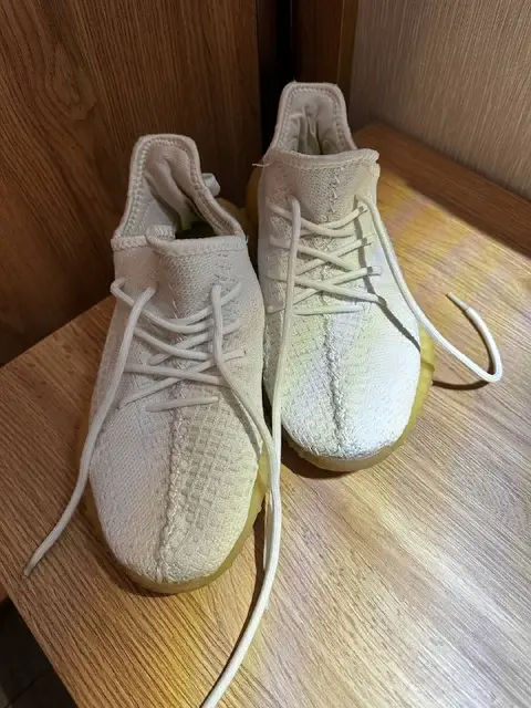Кроссовки — Batumi — 20 ₾