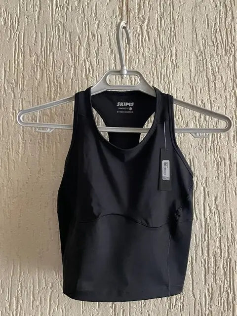 Спортивный топ Skims (xs) — Tbilisi — 25 ₾