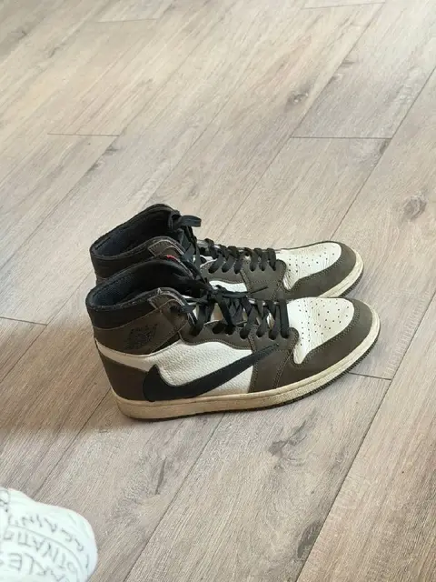 Travis Scott × Nike Air Jordan 1 Retro High OG TS SP — Tbilisi