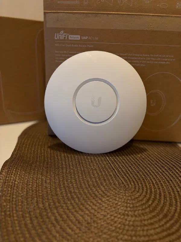 Ubiquiti UniFi UAP-AC-Lite