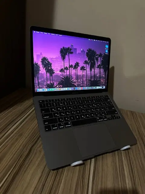 MacBook Air 2020 8/256 gb — Ереван — 130 000 ֏