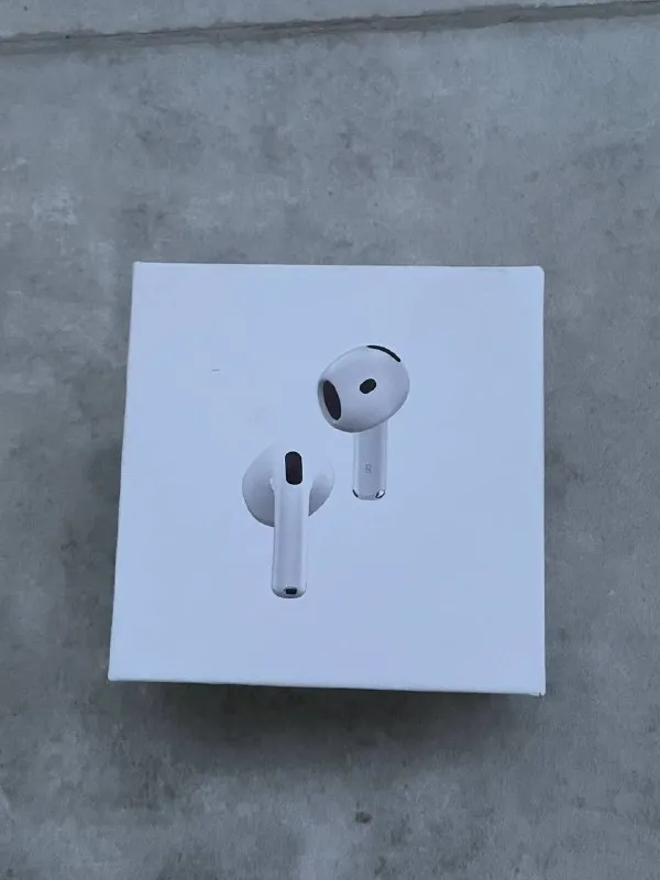 AirPods 4