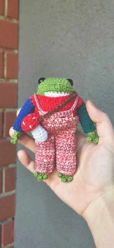 Любая лягушка