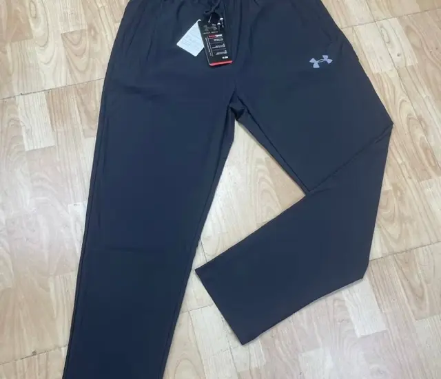 Спортивные штаны Under Armour — Астана — 6 000 ₸
