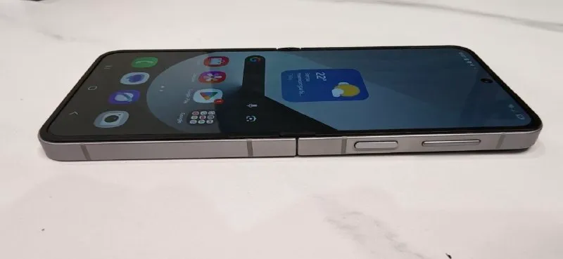 Samsung galaxy z flip6 8/256