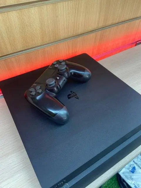 PS4 slim 1TB PlayStation 4 — Батуми — 550 ₾