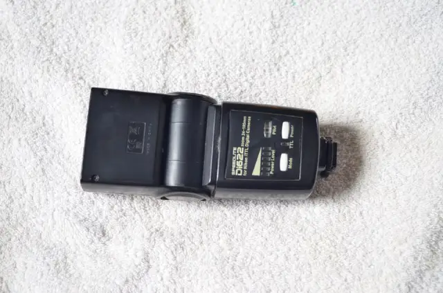 Вспышка для Nikon фотоаппаратов (любых) Speedlight — Тбилиси — 200 ₾