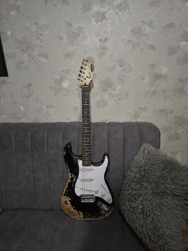 Squier by Fender Startocaster