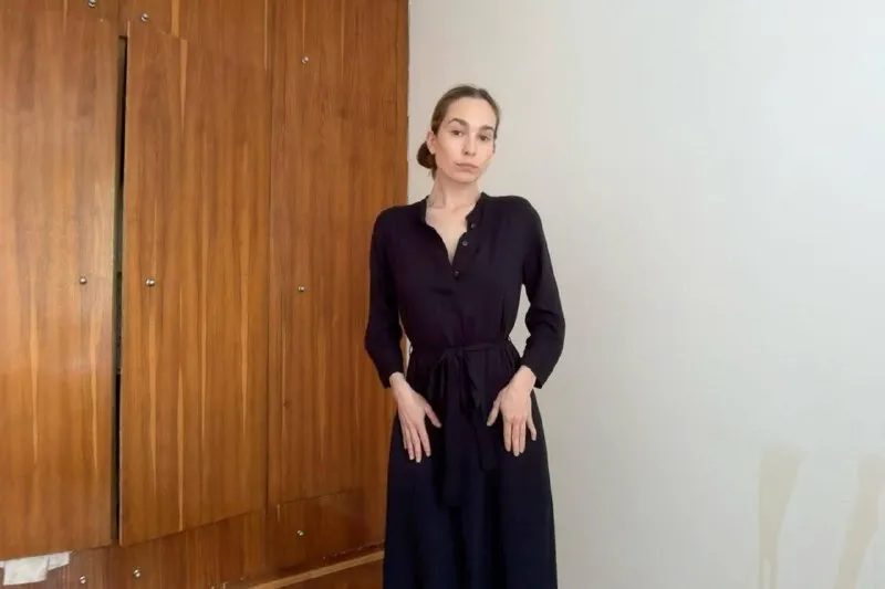 ТЕМНО СИНЕЕ ПЛАТЬЕ UNIQLO
