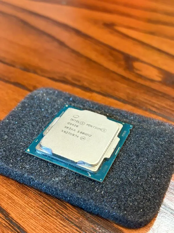 Intel Pentium G5420