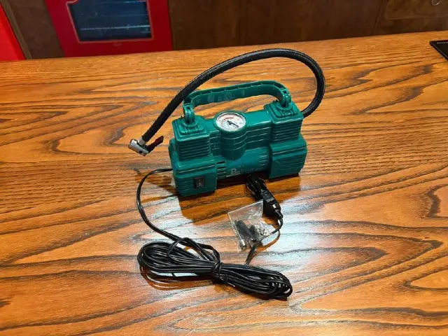 Автомобильный компрессор / насос 12V — Tbilisi — 20 ₾