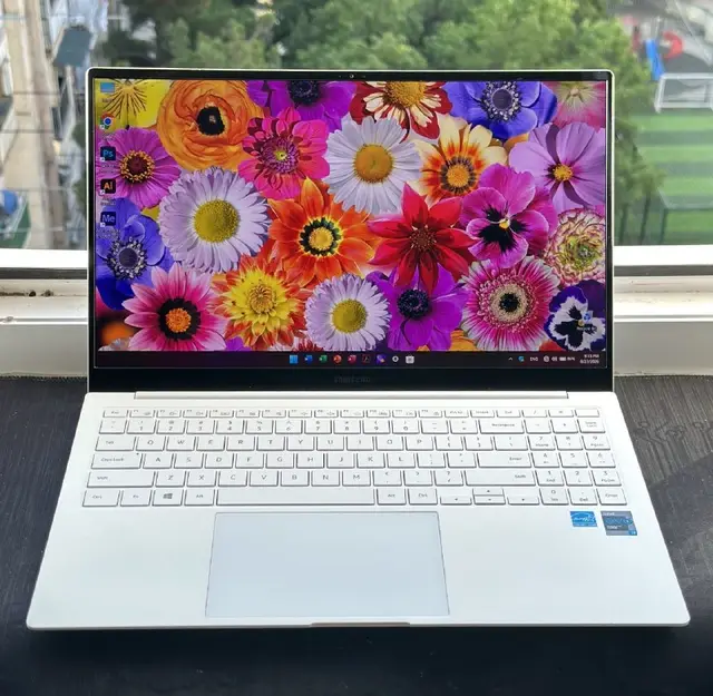 Samsung Galaxy Book Pro — Батуми — 1 600 ₾