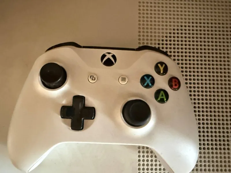 Xbox One 500 ГБ