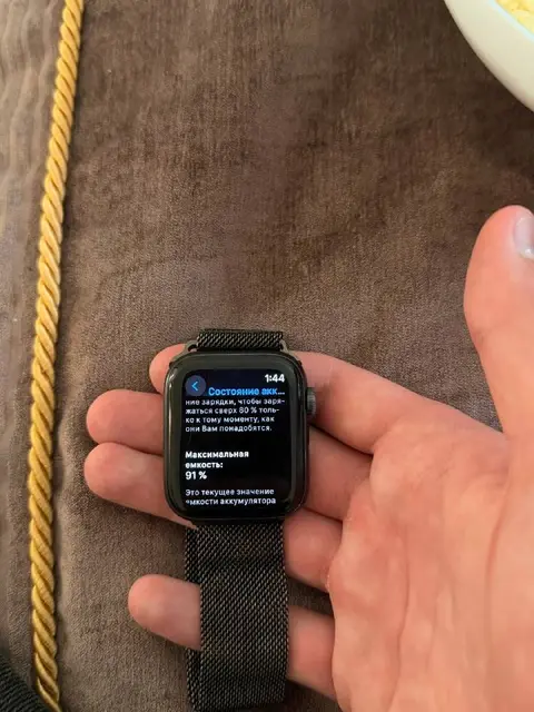 APPLE WATCH SE (1 gen) — Батуми — 175 ₾