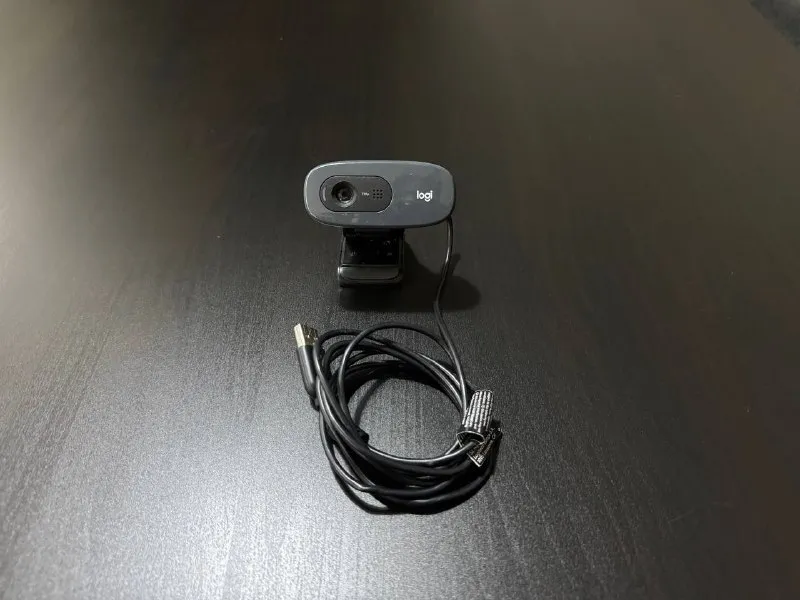 Вебка Logitech C270