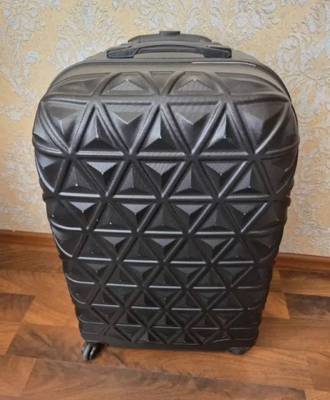 Дорожный чемодан, средний (74×42×30)