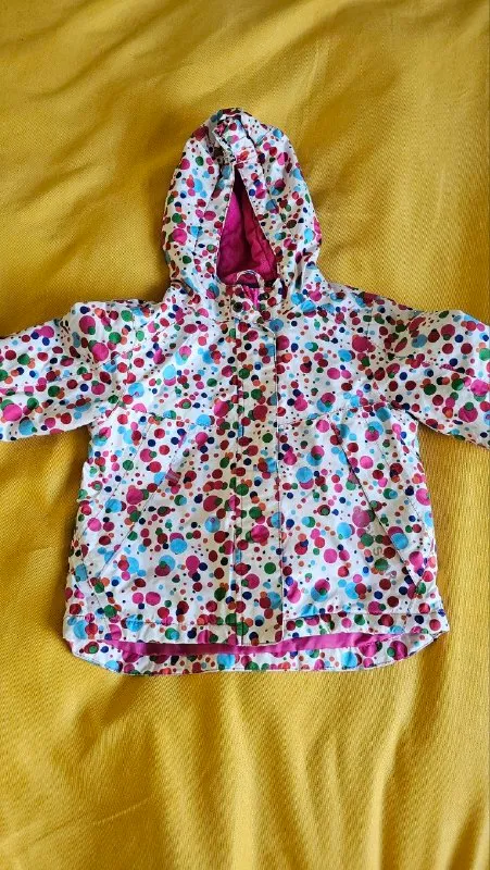 Куртка осенняя на 3-5 лет