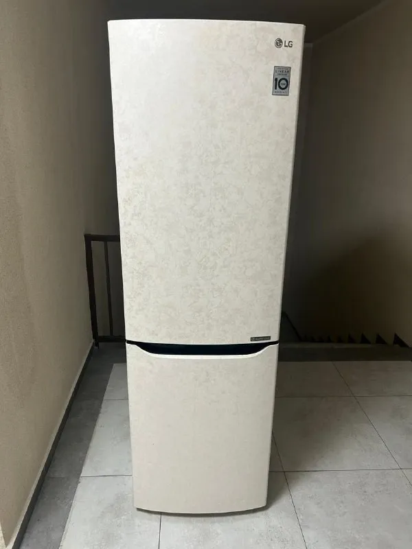 Холодильничек LG