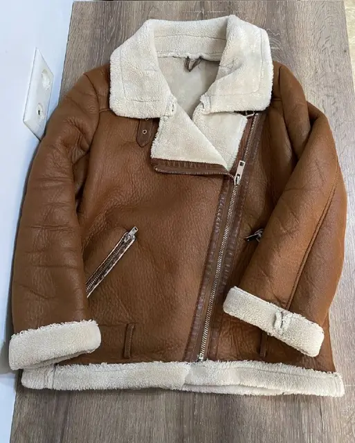 Дубленка женская — Батуми — 65 ₾