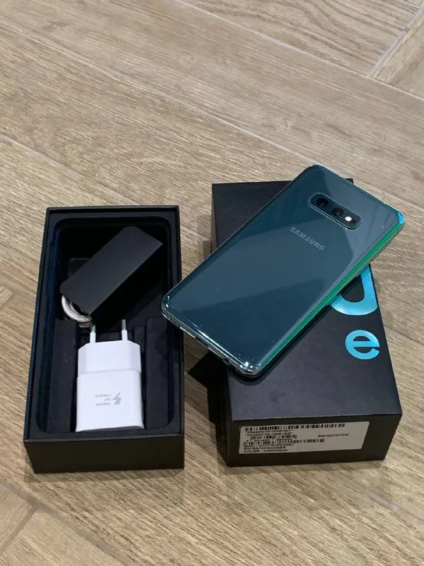 Samsung Galaxy S10e (Аквамарин) 6/128GB