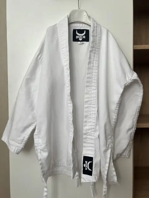 Кимоно и перчатки — Тбилиси — 50 ₾
